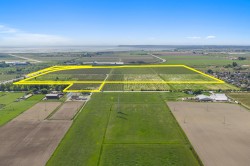 6988 Ladner Trunk Road Delta, BC V4K 3N3