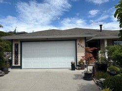 6252 Baillie Road Sechelt, BC V7Z 0R5
