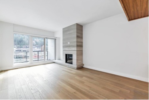 205-6707 Nelson Avenue, West Vancouver, BC 