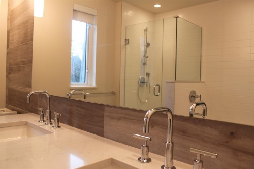 5438 Oak Street, Vancouver, BC 