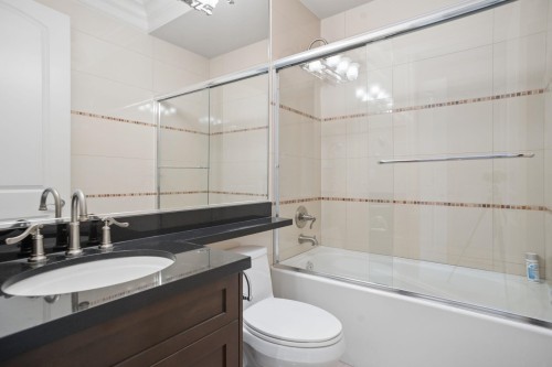 2155 37Th Avenue W, Vancouver, BC 