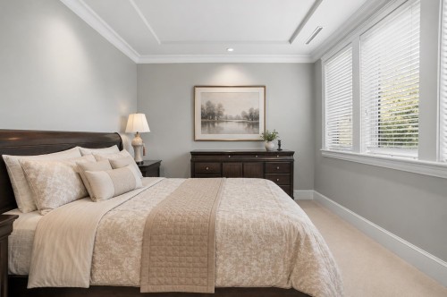 2155 37Th Avenue W, Vancouver, BC 