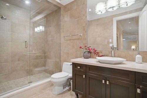 2155 37Th Avenue W, Vancouver, BC 