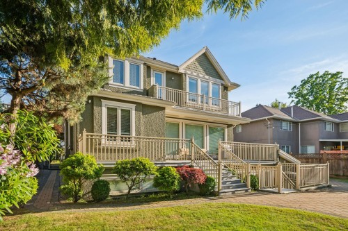 2155 37Th Avenue W, Vancouver, BC 