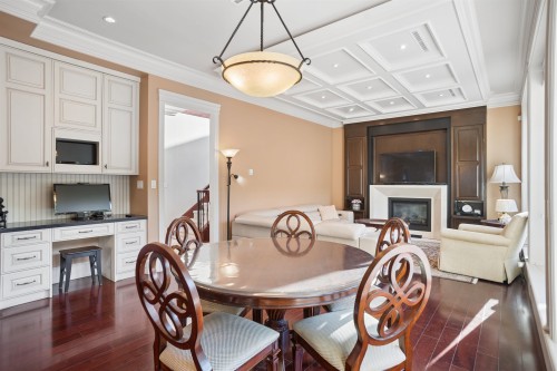 2155 37Th Avenue W, Vancouver, BC 