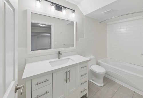 122 Chestnut Court, Port Moody, BC 
