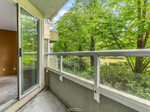 206-3489 Ascot Place, Vancouver, BC 