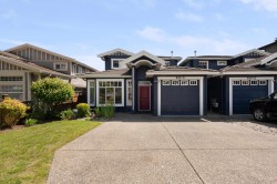 6014 Rumble Street Burnaby, BC V5J 2C5