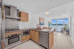 819-8080 Cambie Road  Richmond, BC V6X 0C1