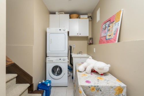 36 54 Avenue E, Vancouver, BC 