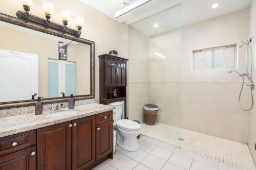 36 54 Avenue E, Vancouver, BC 