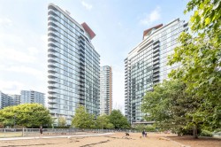 1007-918 Cooperage Way Vancouver, BC V6B 0A7