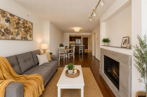 228-9373 Hemlock Drive, Richmond, BC - Indoor Photo Showing Living Room With Fireplace
