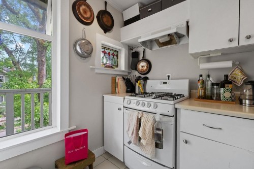 2245 Stephens Street, Vancouver, BC 