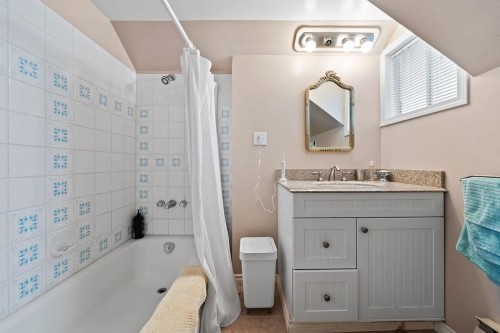2245 Stephens Street, Vancouver, BC 