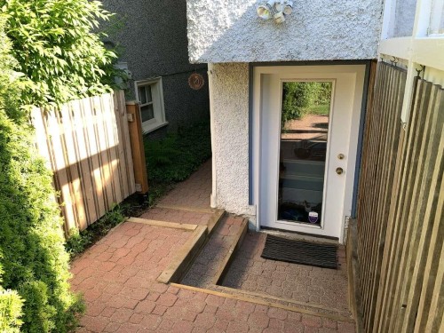 3974 18Th Avenue W, Vancouver, BC 