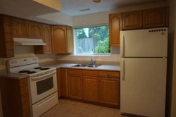 Lower-122 Linden Court Port Moody, BC V3H 5C2