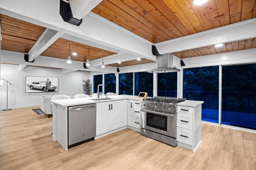 530 Hadden Drive, West Vancouver, BC 