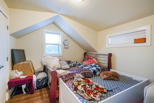 1838 49Th Avenue E, Vancouver, BC - Indoor Photo Showing Bedroom