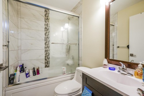 1838 49Th Avenue E, Vancouver, BC - Indoor Photo Showing Bathroom