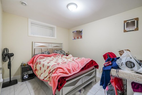 1838 49Th Avenue E, Vancouver, BC - Indoor Photo Showing Bedroom