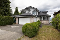 7943 Rosewood Street Burnaby, BC V5E 2H4