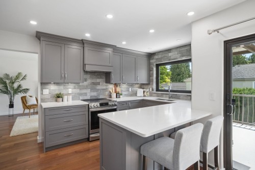 2446 Tolmie Avenue, Coquitlam, BC 