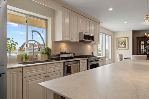 2268 Leclair Drive, Coquitlam, BC 