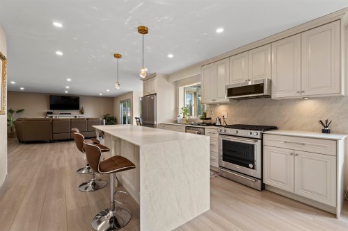 2268 Leclair Drive, Coquitlam, BC 