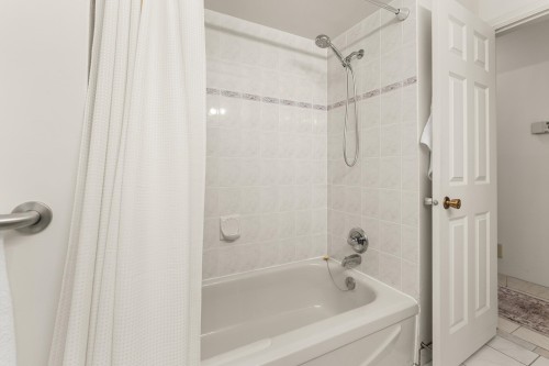 9566 Pickering Drive, Richmond, BC 