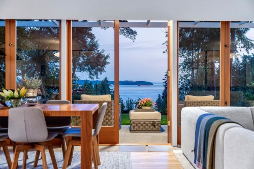 2968 Mathers Crescent, West Vancouver, BC 