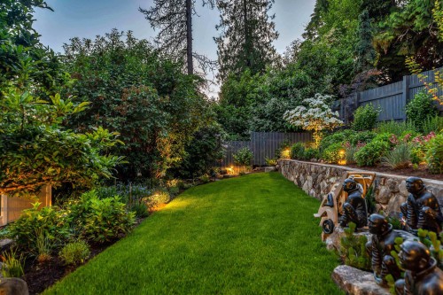 2968 Mathers Crescent, West Vancouver, BC 