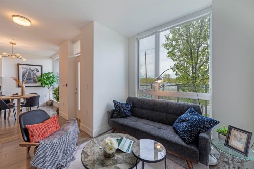 1-8599 River District Crossing, Vancouver, BC 