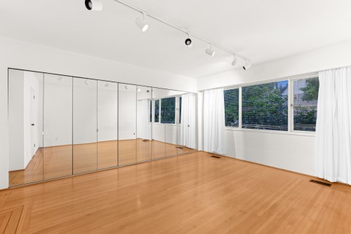 6297 Mackenzie Street, Vancouver, BC 