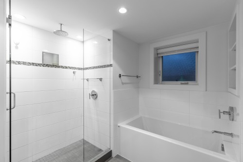6297 Mackenzie Street, Vancouver, BC 