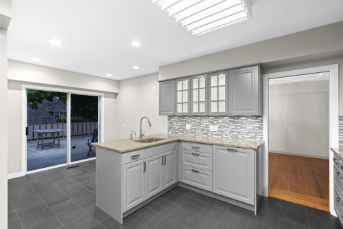6297 Mackenzie Street, Vancouver, BC 