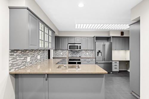 6297 Mackenzie Street, Vancouver, BC 