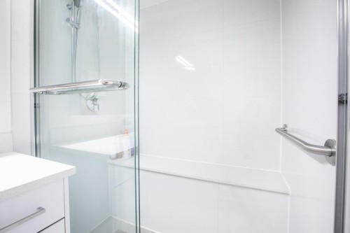 404-8120 Lansdowne Road, Richmond, BC 