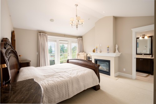 1479 Mathers Avenue, West Vancouver, BC 