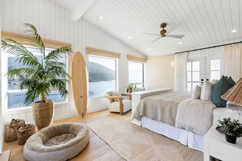 184 Turtlehead Road, Belcarra, BC - Indoor Photo Showing Bedroom