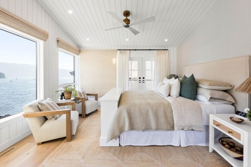 184 Turtlehead Road, Belcarra, BC - Indoor Photo Showing Bedroom