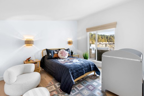 184 Turtlehead Road, Belcarra, BC - Indoor Photo Showing Bedroom