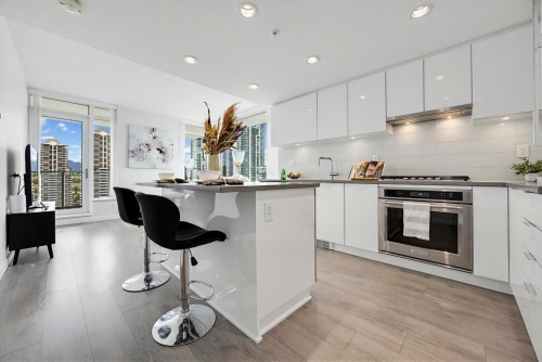 1908-2388 Madison Avenue  Burnaby, BC V5C 0K8