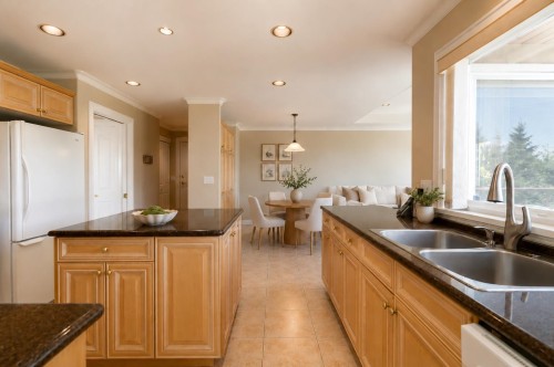 1440 Sandhurst Place, West Vancouver, BC 