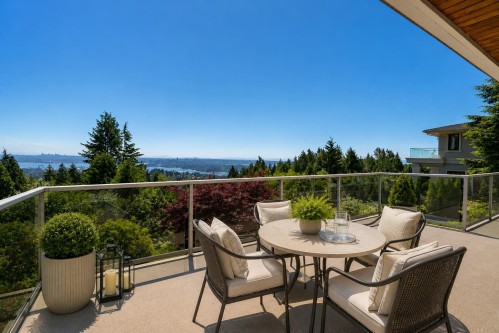 1440 Sandhurst Place, West Vancouver, BC 
