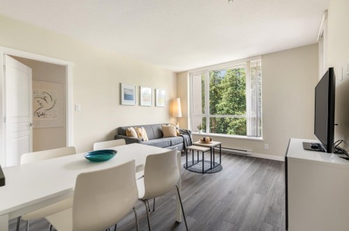 805-3096 Windsor Gate, Coquitlam, BC 