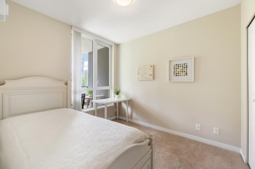 805-3096 Windsor Gate, Coquitlam, BC 