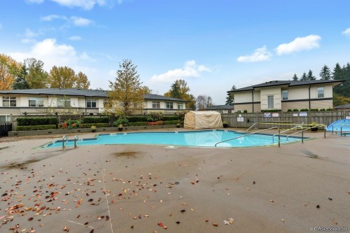 805-3096 Windsor Gate, Coquitlam, BC 