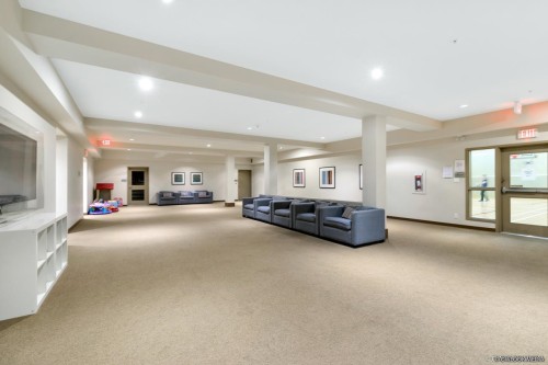 805-3096 Windsor Gate, Coquitlam, BC 