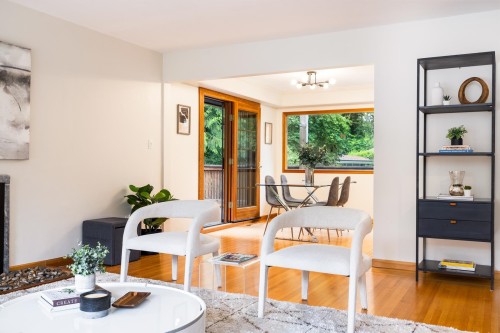 1561 Merlynn Crescent, North Vancouver, BC 